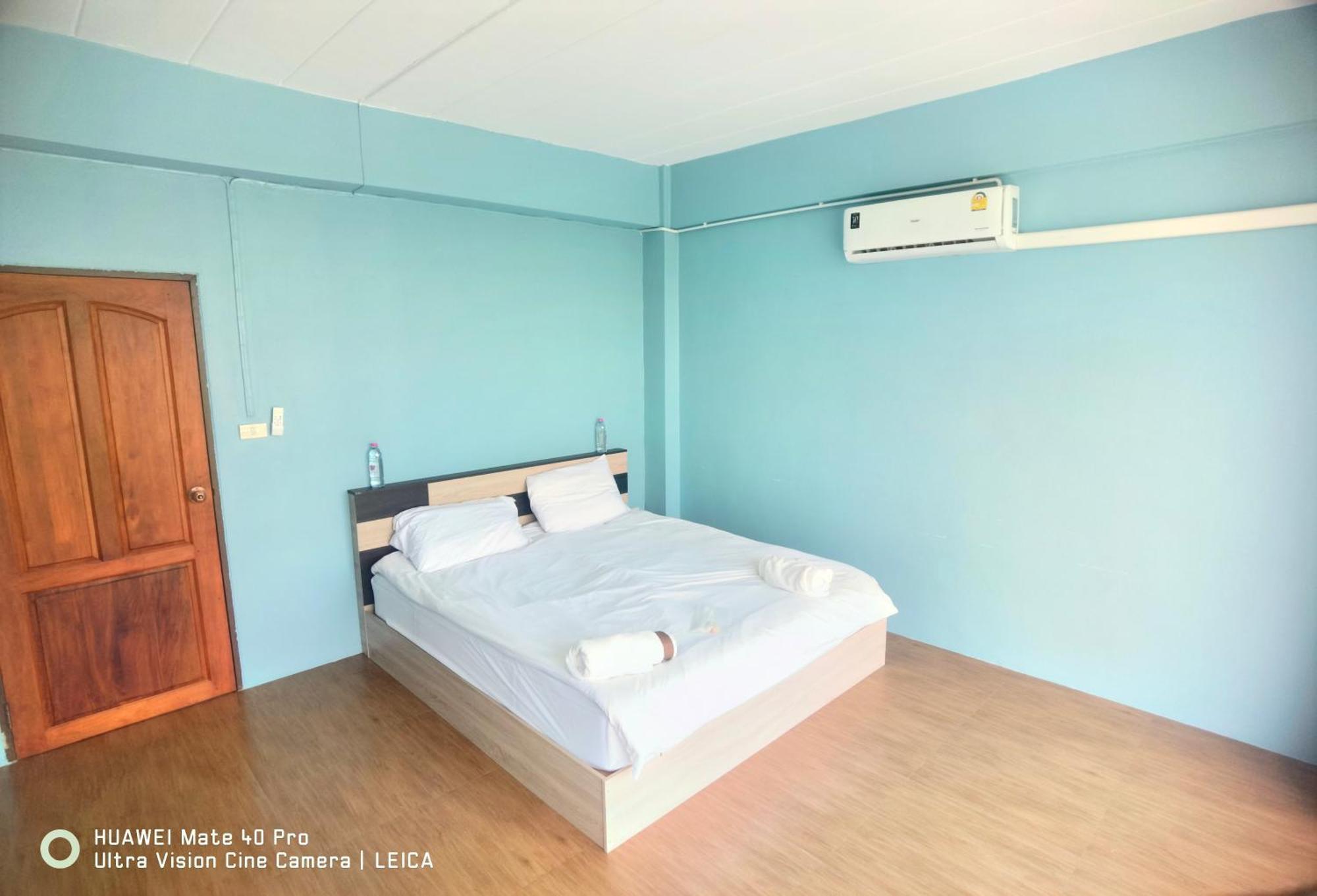115 Townhouse Hotel Ban Khlong Krang Exterior foto