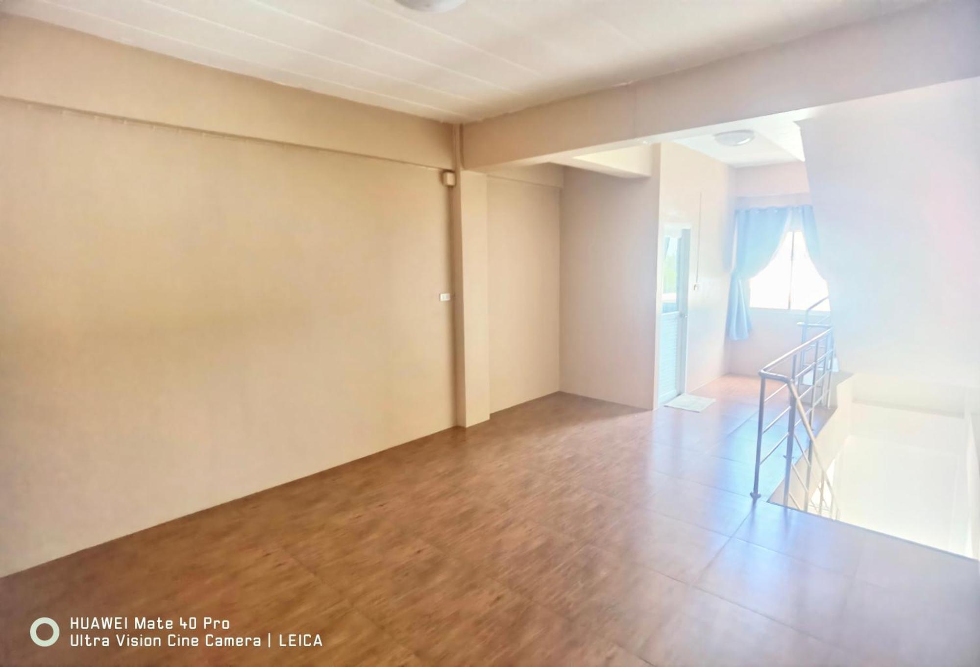 115 Townhouse Hotel Ban Khlong Krang Exterior foto