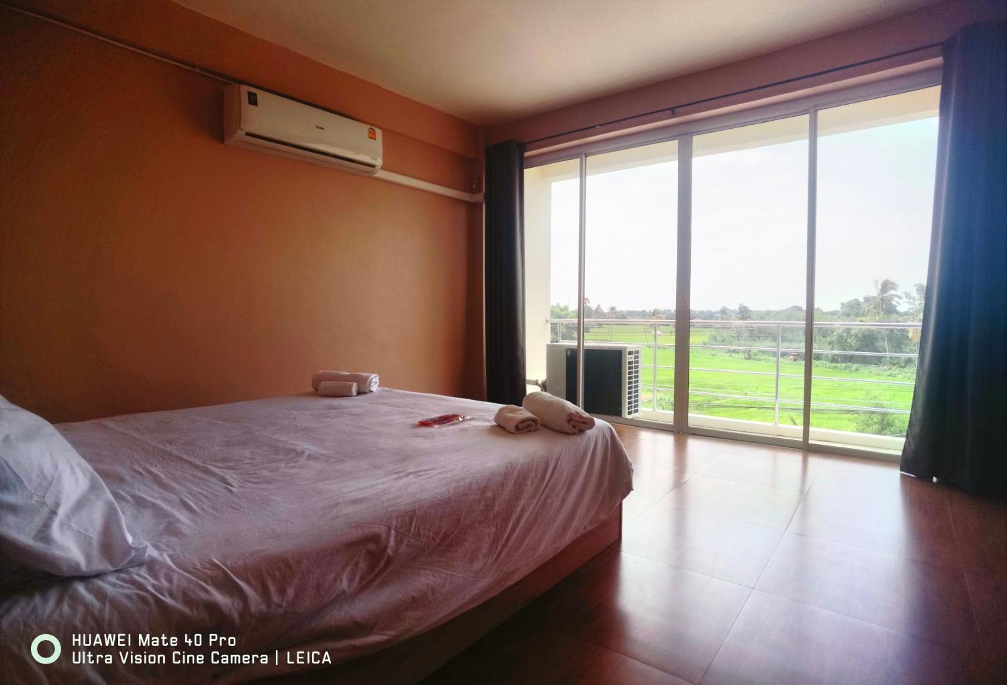 115 Townhouse Hotel Ban Khlong Krang Exterior foto