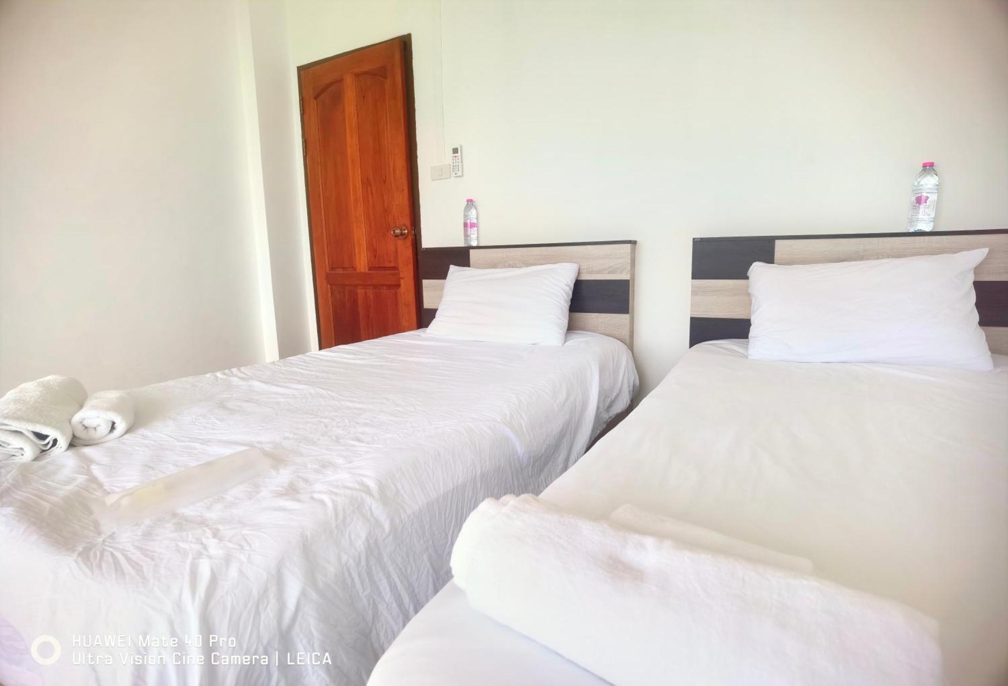 115 Townhouse Hotel Ban Khlong Krang Exterior foto