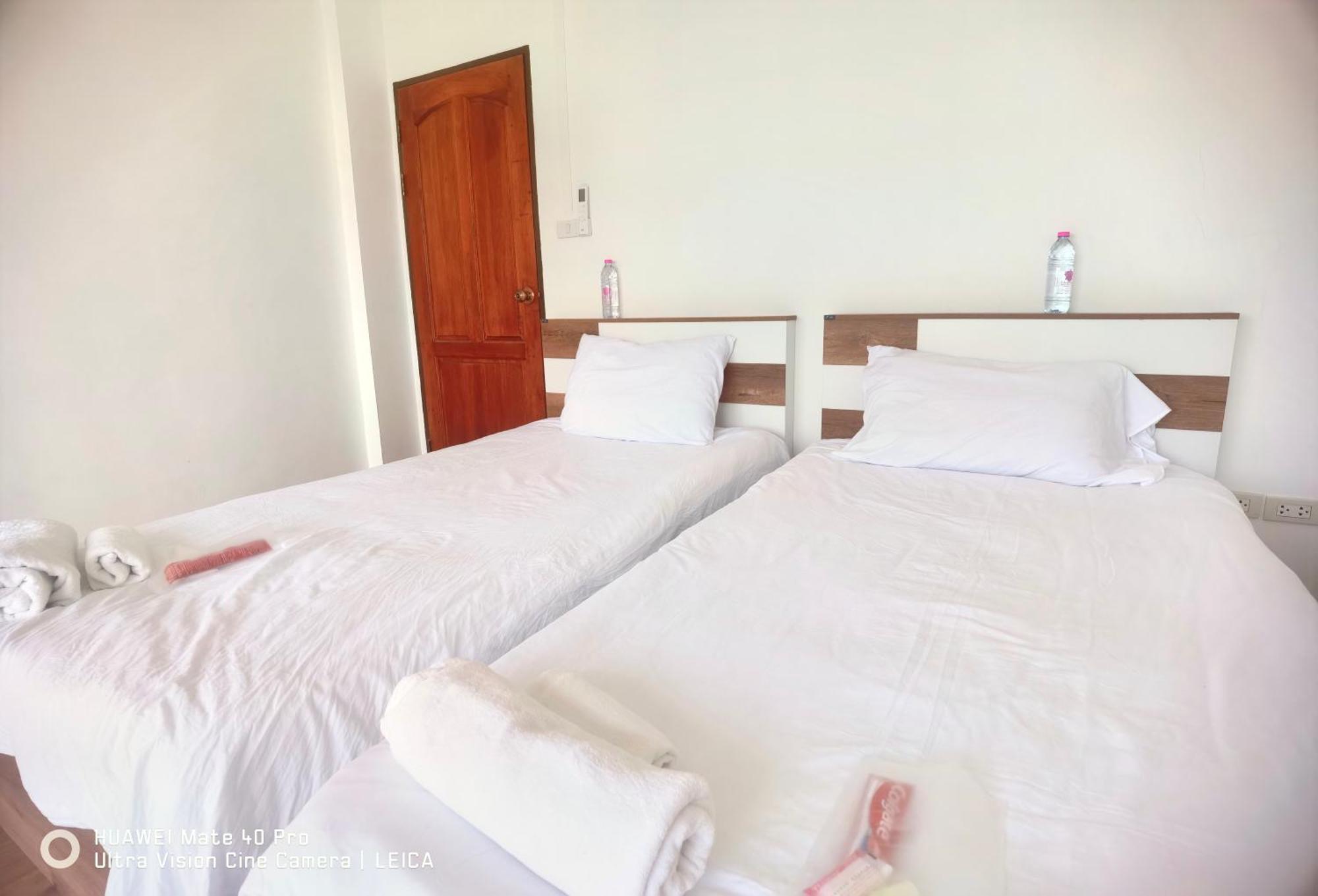 115 Townhouse Hotel Ban Khlong Krang Exterior foto
