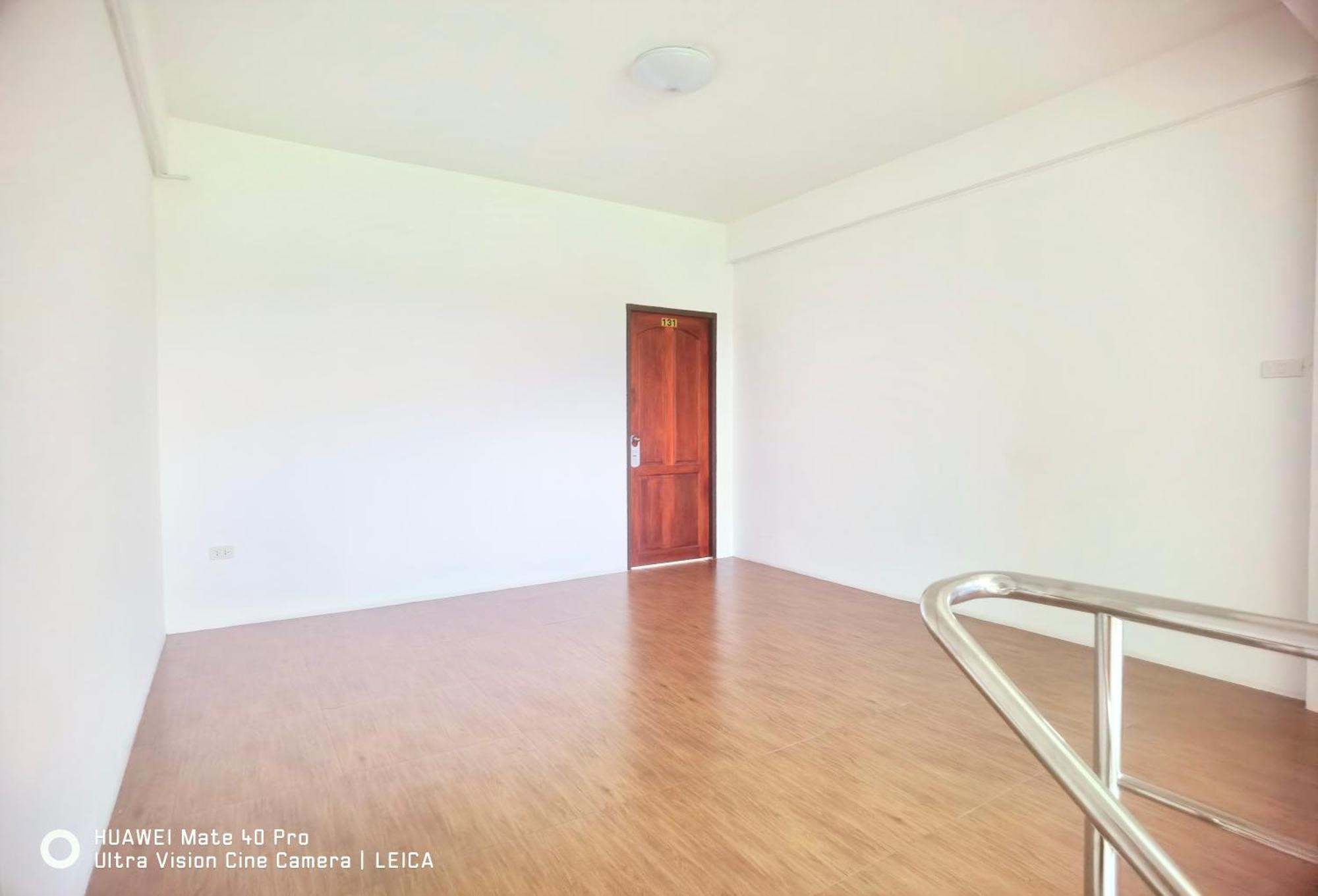 115 Townhouse Hotel Ban Khlong Krang Exterior foto