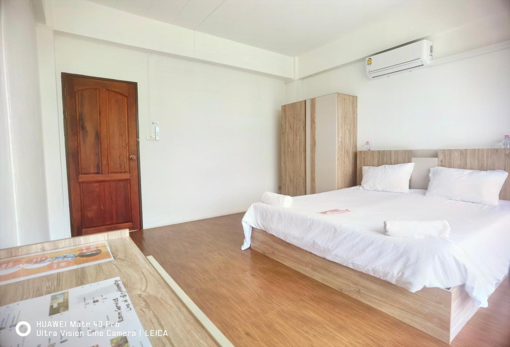 115 Townhouse Hotel Ban Khlong Krang Exterior foto