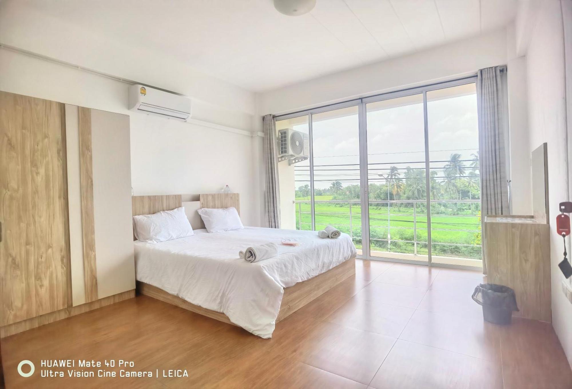 115 Townhouse Hotel Ban Khlong Krang Exterior foto