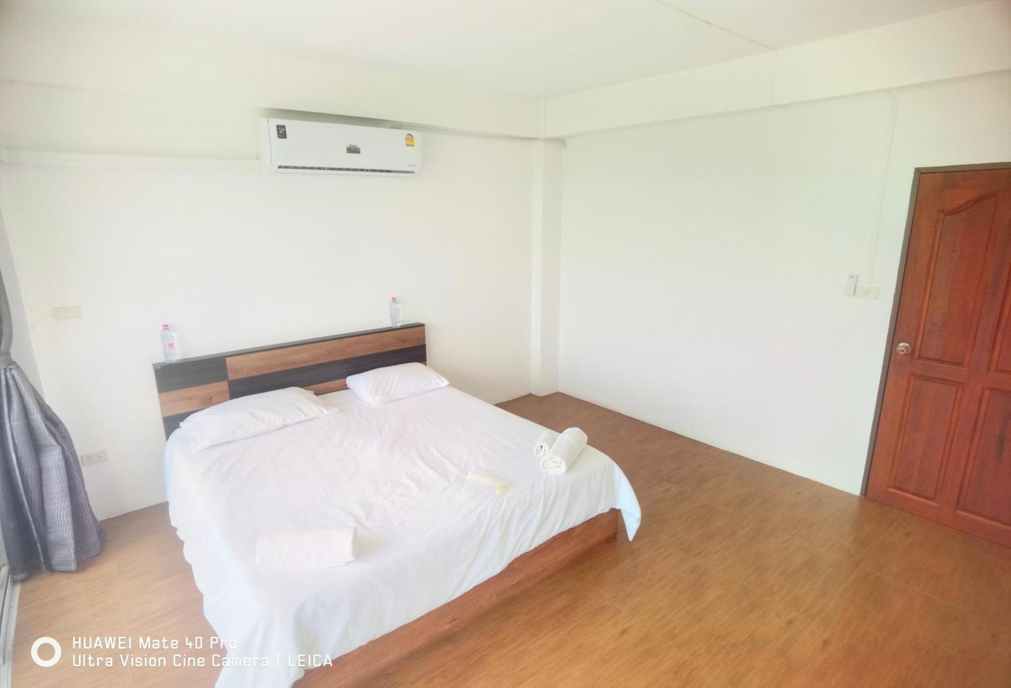 115 Townhouse Hotel Ban Khlong Krang Exterior foto