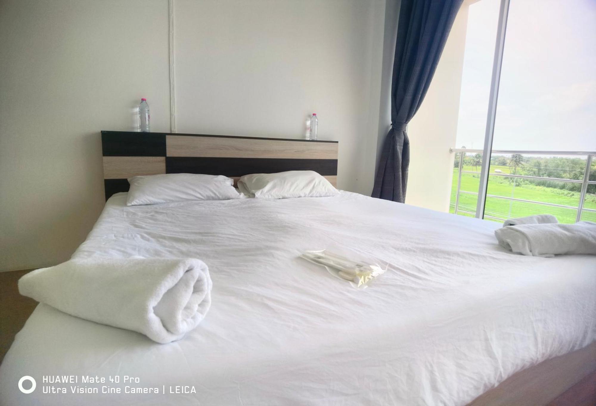 115 Townhouse Hotel Ban Khlong Krang Exterior foto