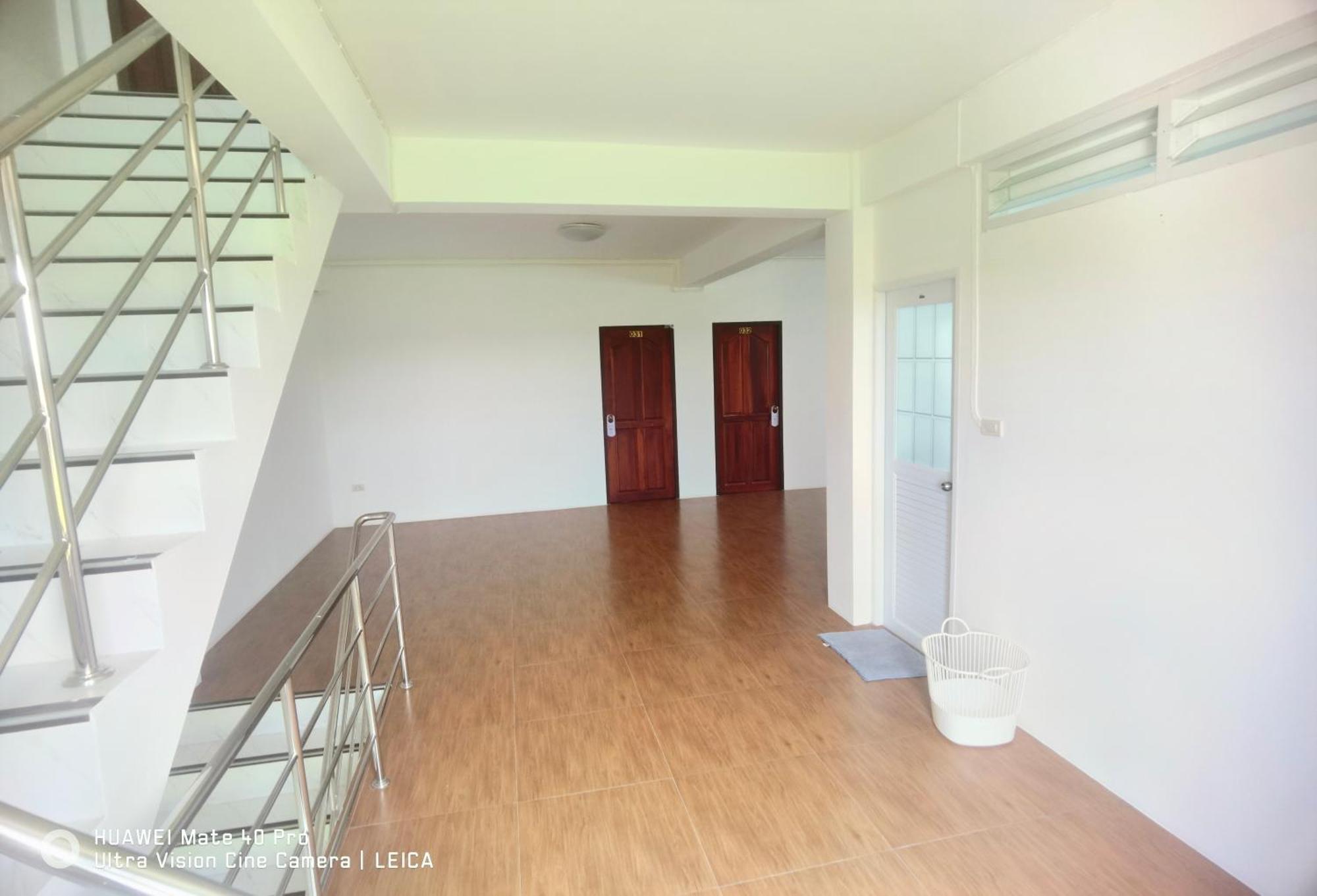 115 Townhouse Hotel Ban Khlong Krang Exterior foto