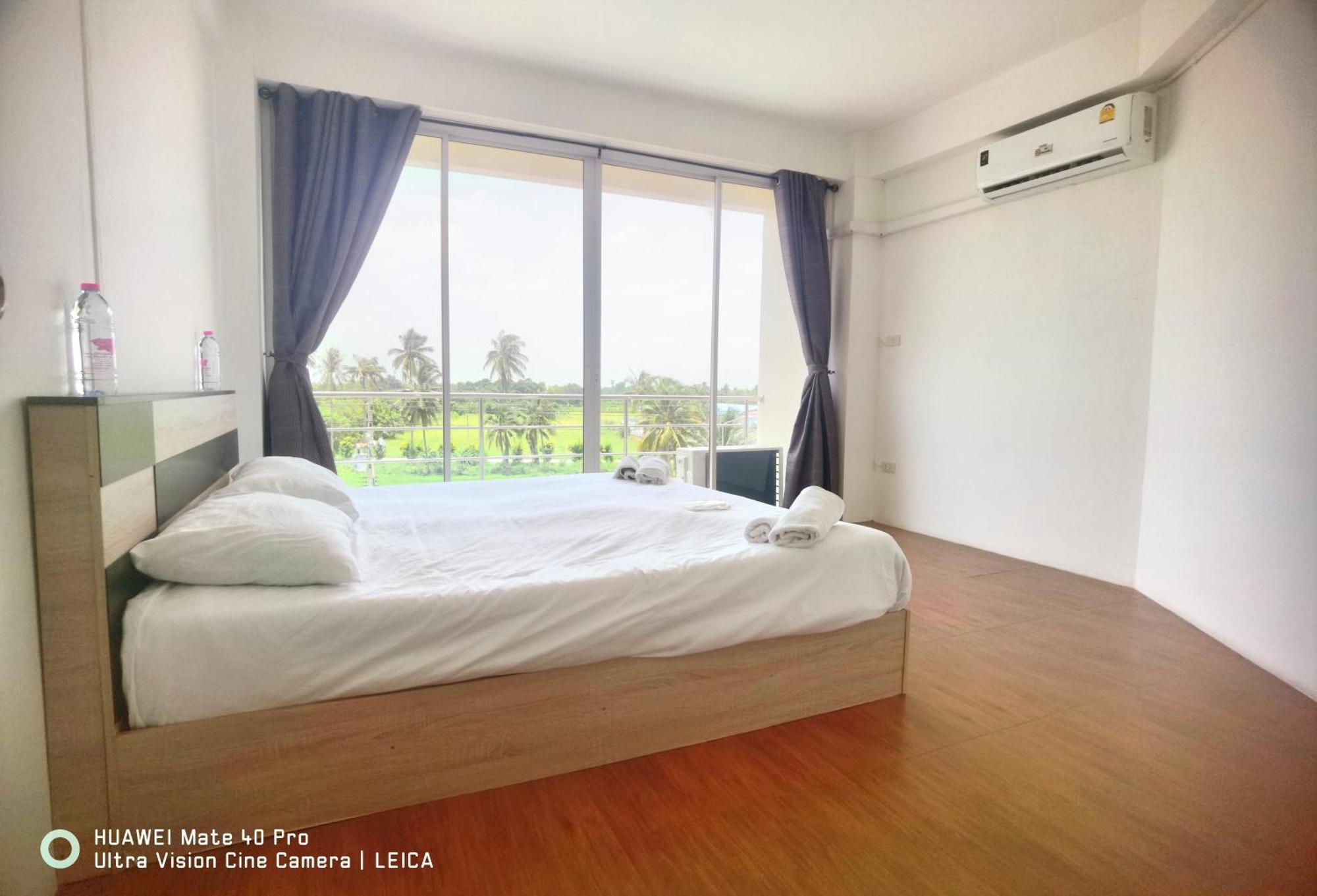 115 Townhouse Hotel Ban Khlong Krang Exterior foto